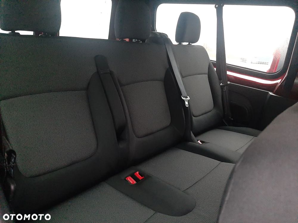 Renault Trafic 2.0 dCi EDC - 12