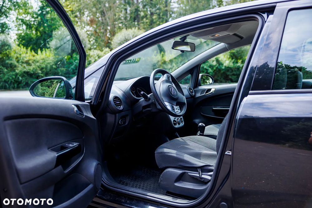 Opel Corsa 1.4 16V Graphite - 6