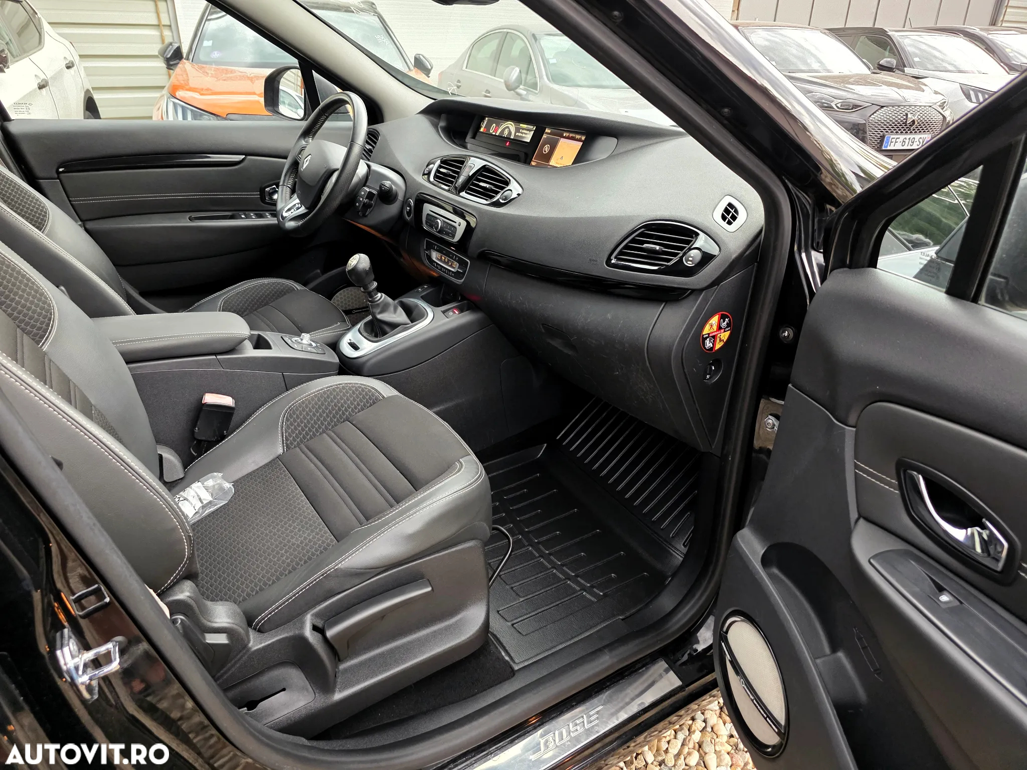 Renault Scenic ENERGY dCi 130 BOSE EDITION - 15