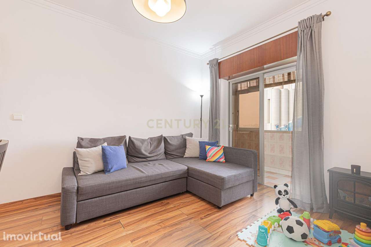 Apartamento T3 na Vila da Trafaria - Grande imagem: 2/25