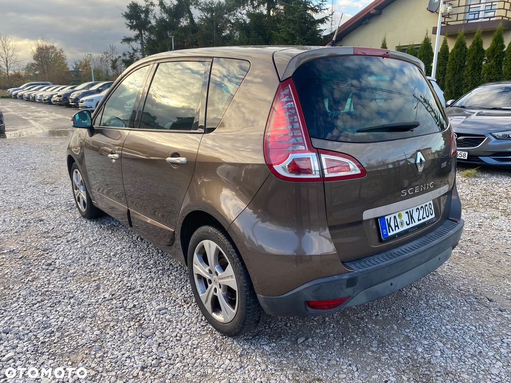 Renault Scenic 1.6 16V 110 Authentique - 4