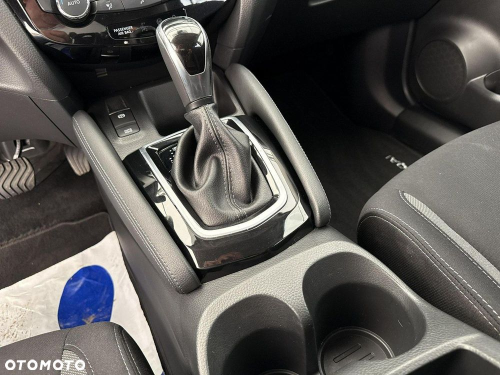 Nissan Qashqai - 16