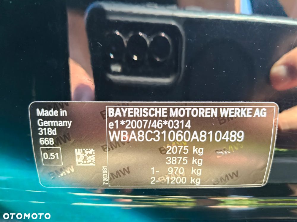 BMW Seria 3 318d - 20