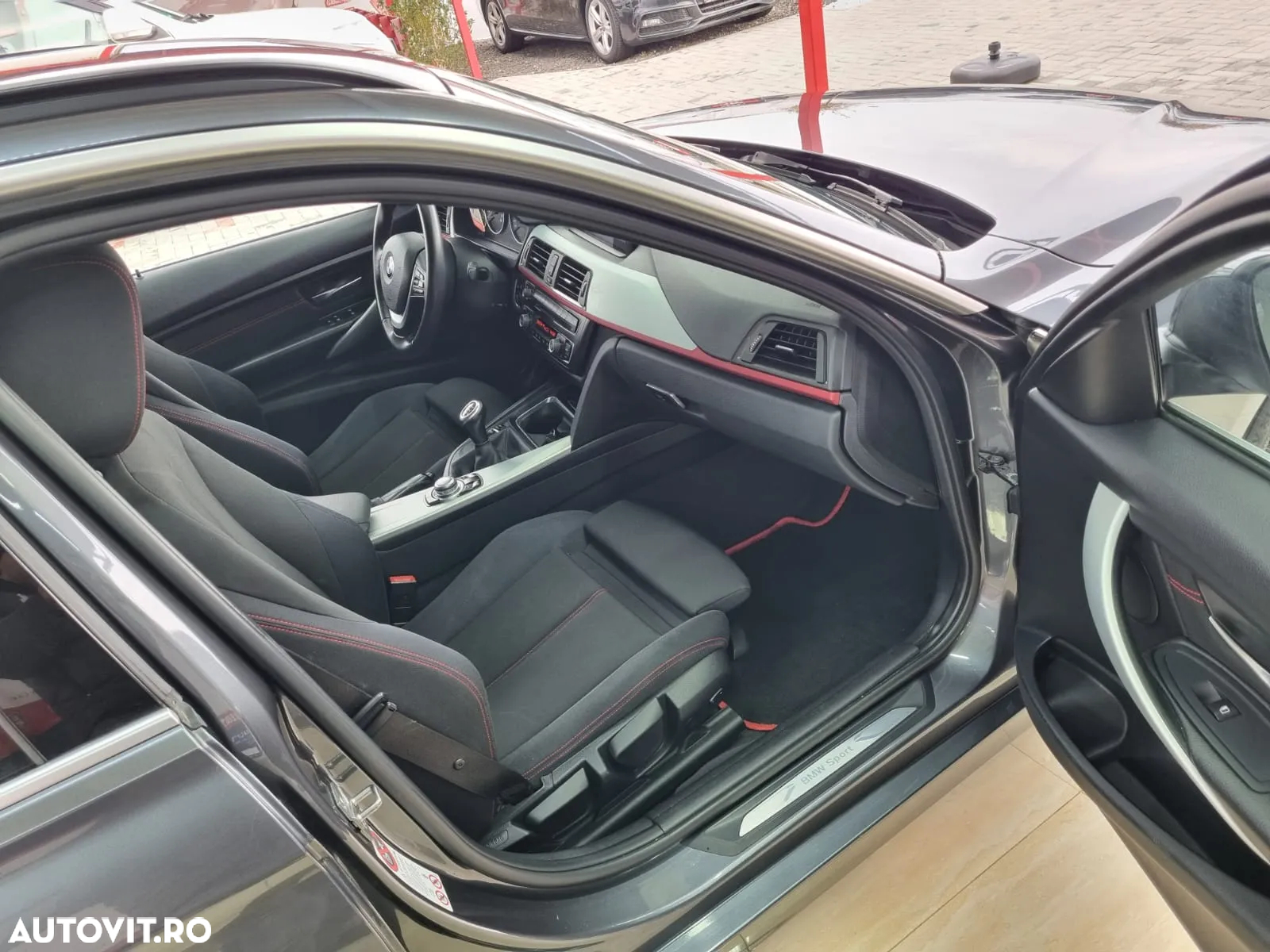 BMW Seria 3 318d - 21