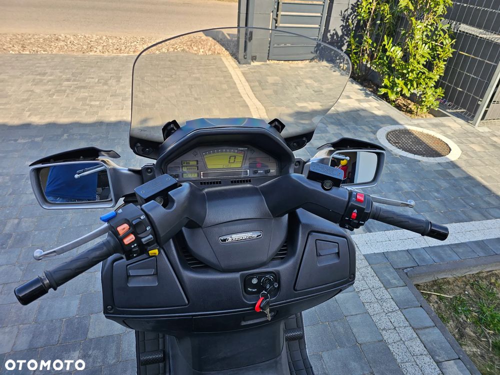 Suzuki Burgman - 5