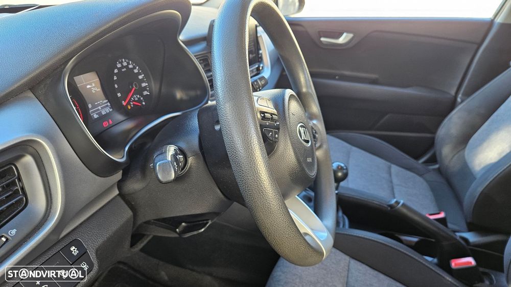 Kia Stonic 1.2 Dynamic - 30