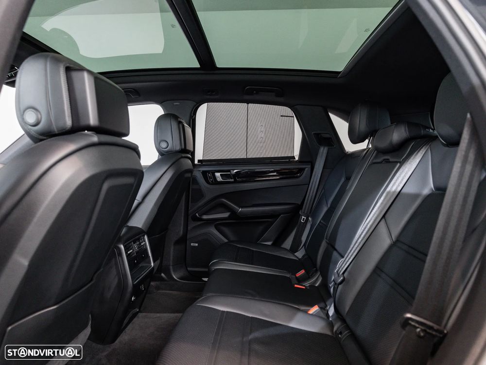Porsche Cayenne E-Hybrid - 27