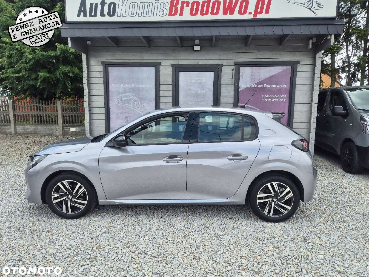 Peugeot 208 - 9