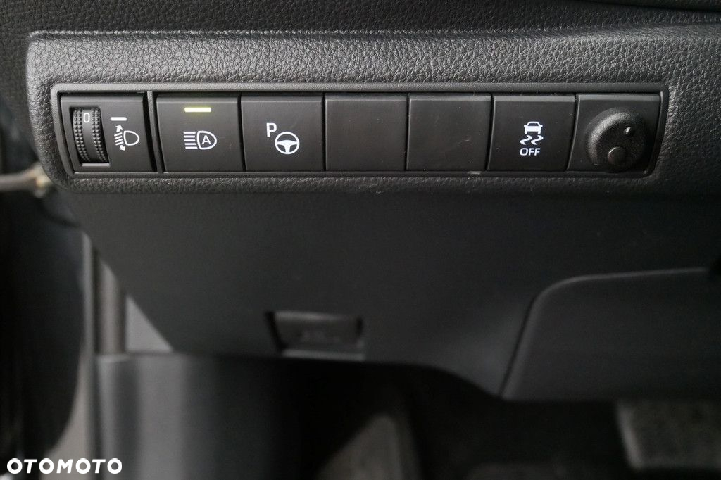 Toyota Corolla - 26