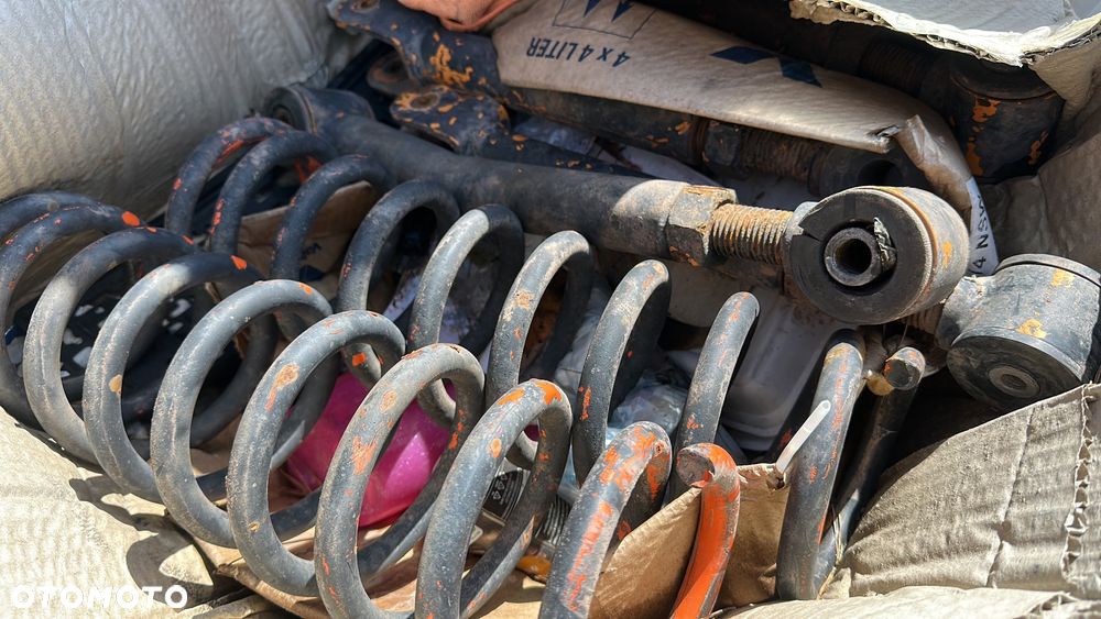 Jeep Grand Cherokee - 34