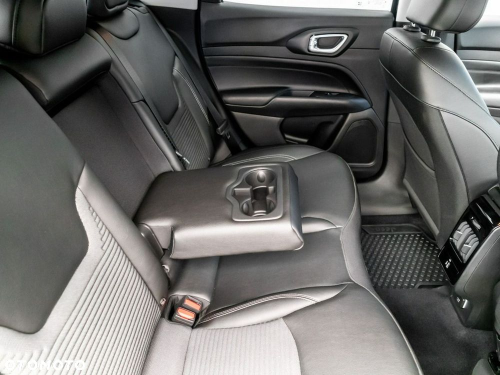 Jeep Compass 1.5 T4 mHEV Altitude FWD S&S DCT - 27