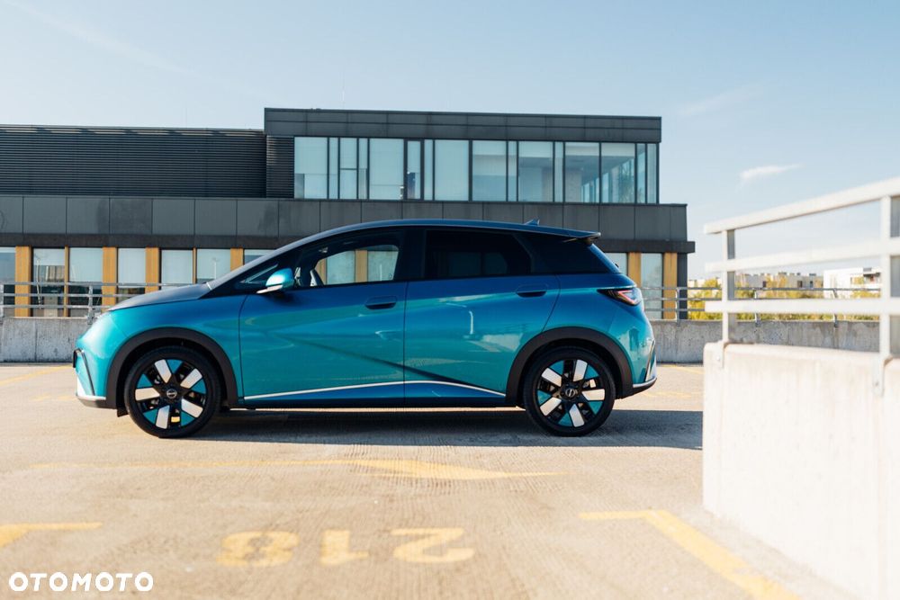 BYD Dolphin - 4