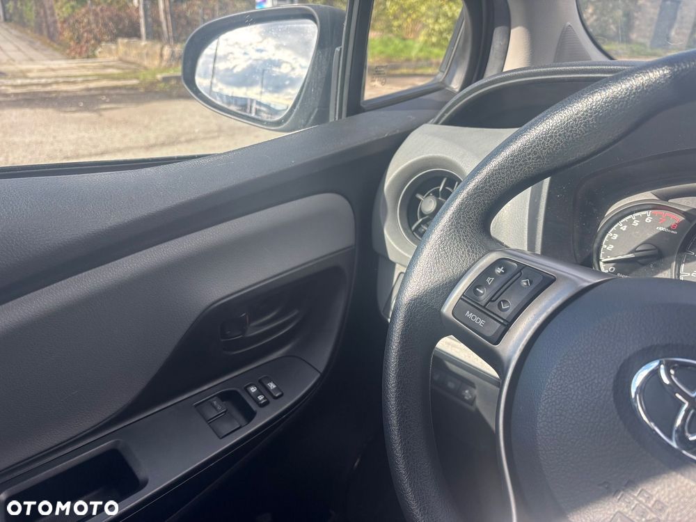 Toyota Yaris 1.0 Comfort - 10