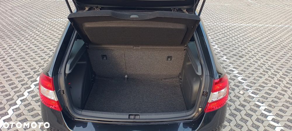 Skoda RAPID 1.2 TSI Ambition - 11
