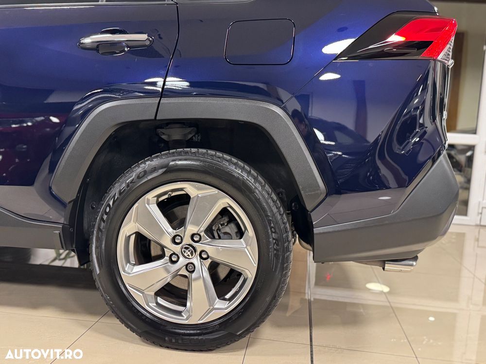 Toyota RAV4 2.5 4x4 Team Deutschland - 34