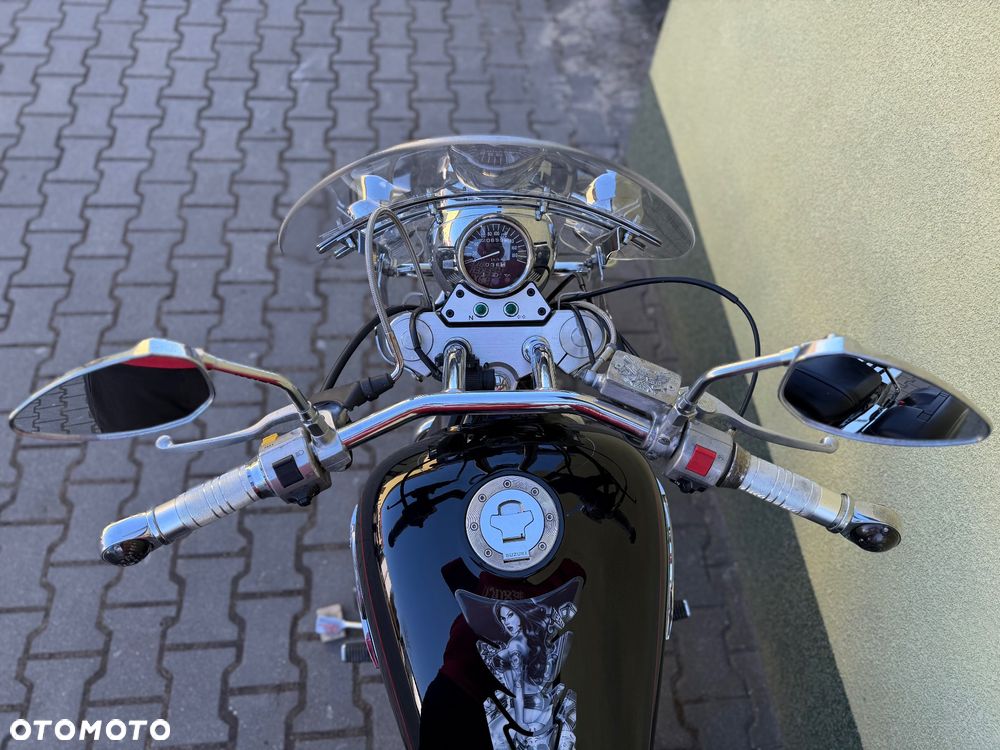 Suzuki Marauder - 39