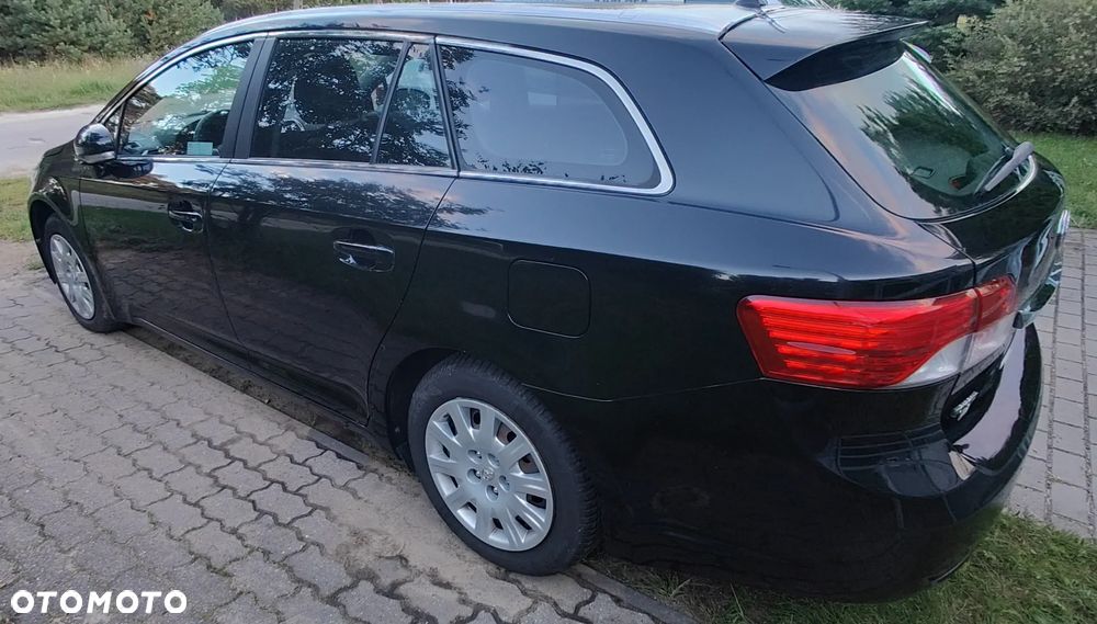 Toyota Avensis 1.6 Sol - 4