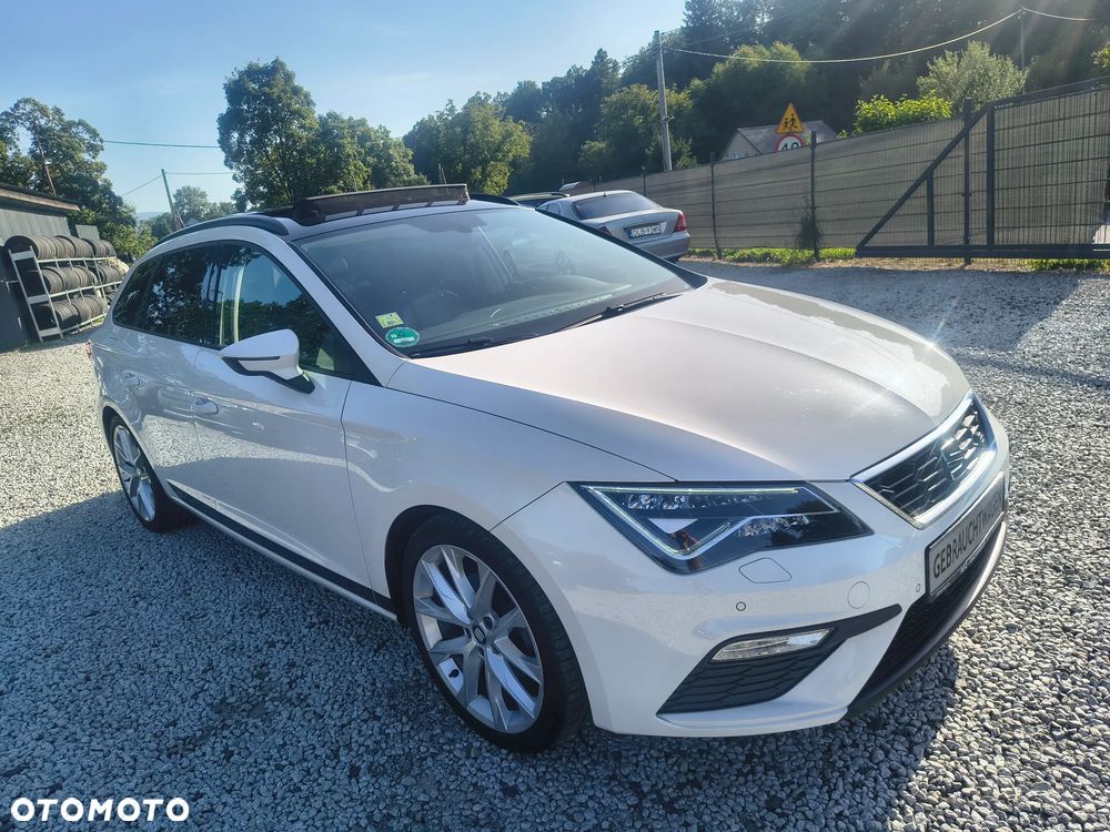 Seat Leon 1.5 eTSI OPF DSG FR Black Edition - 4