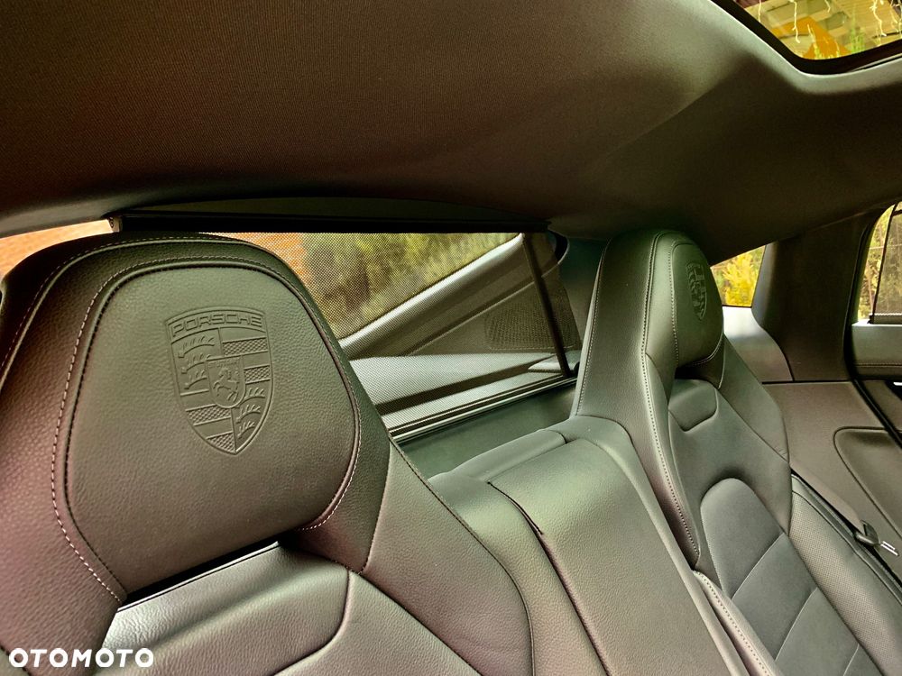 Porsche Panamera - 21