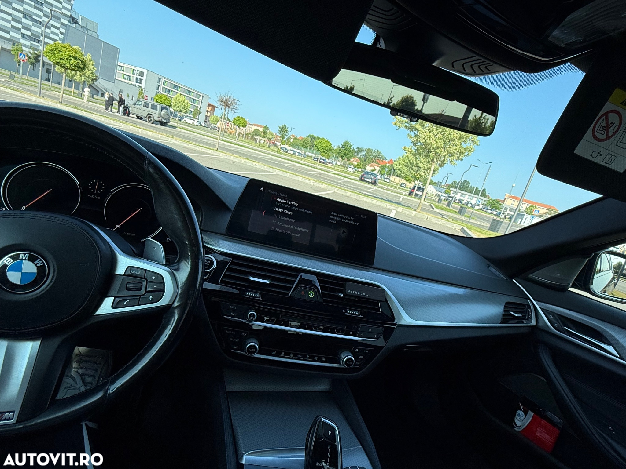 BMW Seria 5 520d xDrive AT - 29