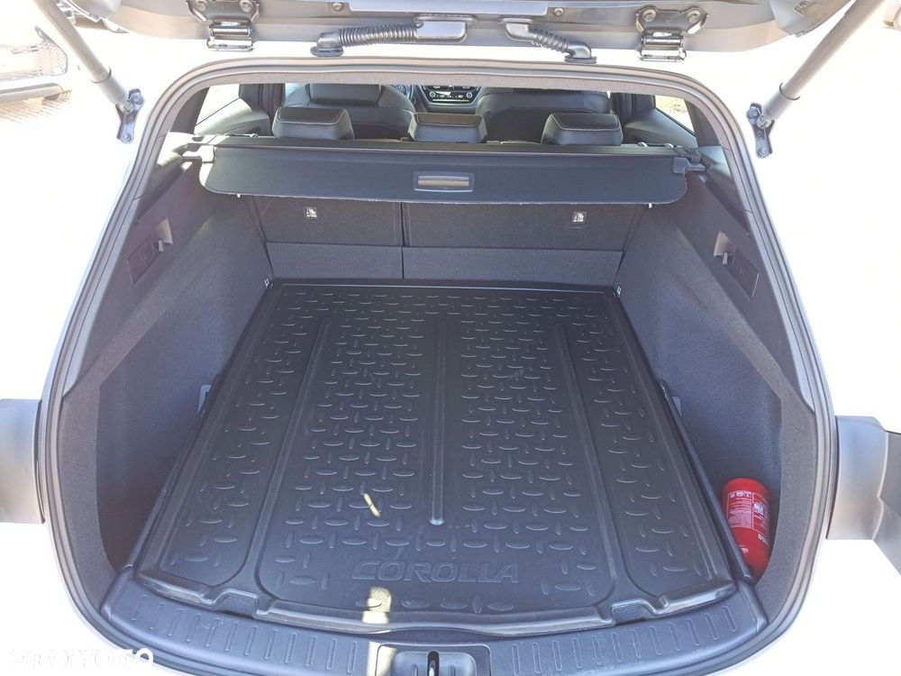 Toyota Corolla 1.8 Hybrid Style - 13