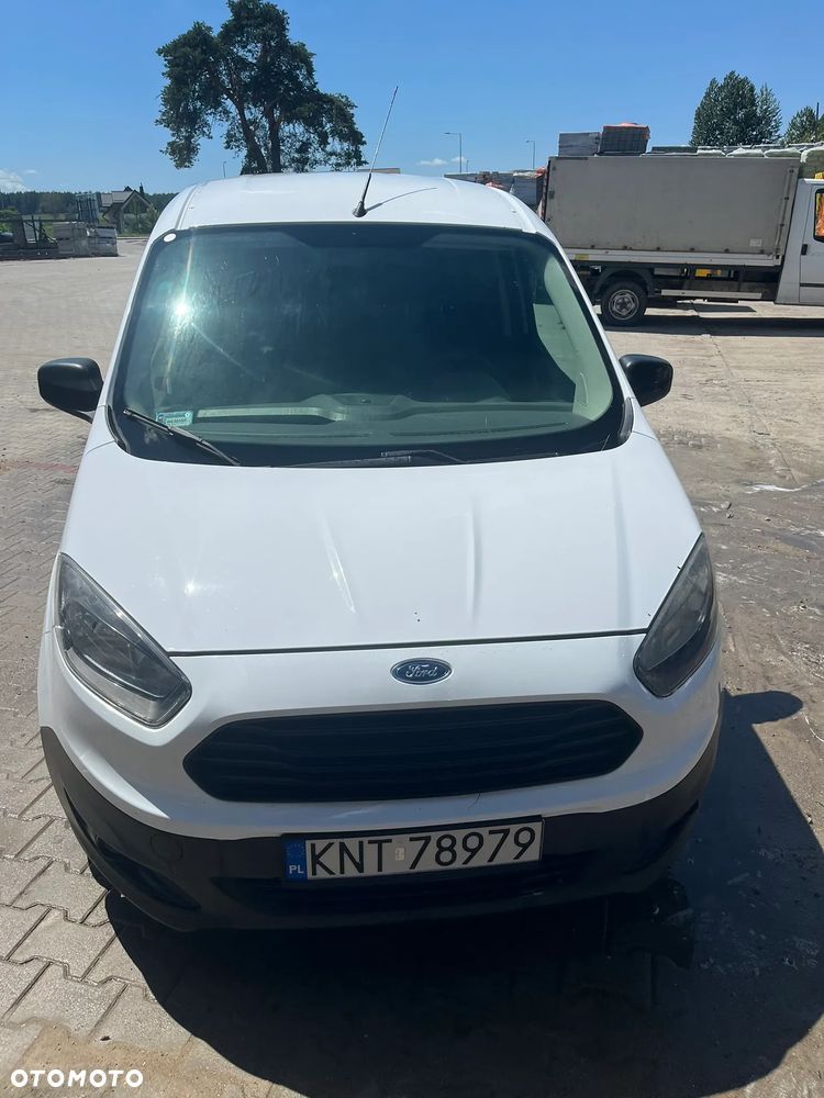 Ford Courier - 5