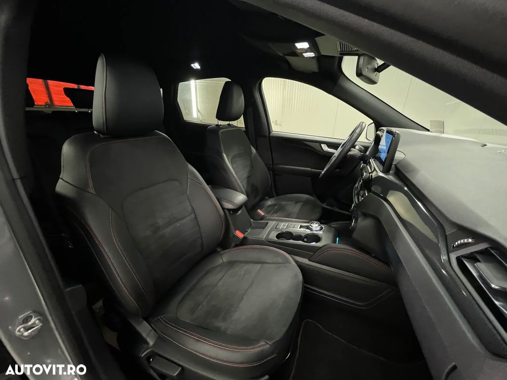 Ford Kuga 2.5 Duratec FHEV AWD ST Line X - 11