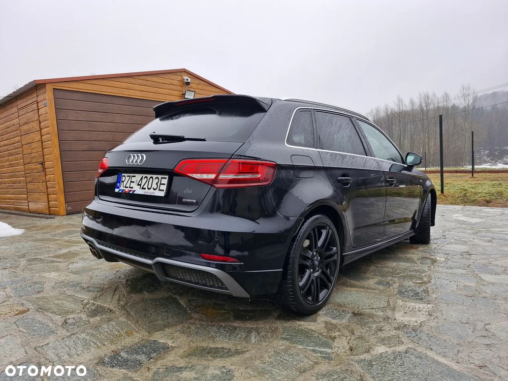 Audi A3 Sportback 2.0 TDI (clean diesel) quattro S tronic S line Sportpaket - 4