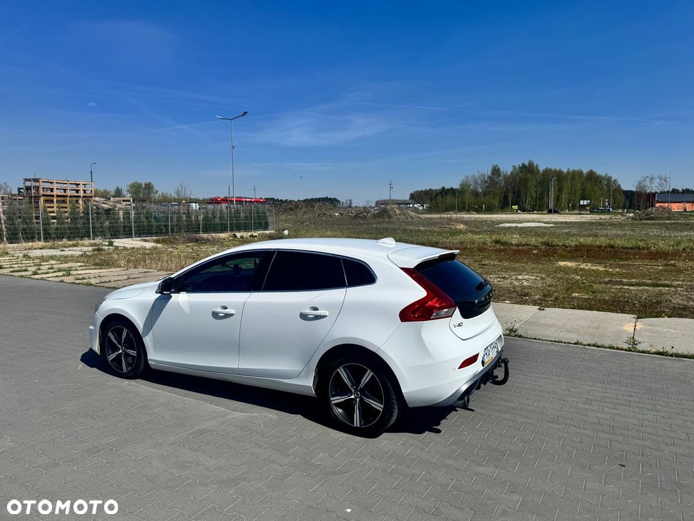 Volvo V40 D3 Geartronic RDesign - 3