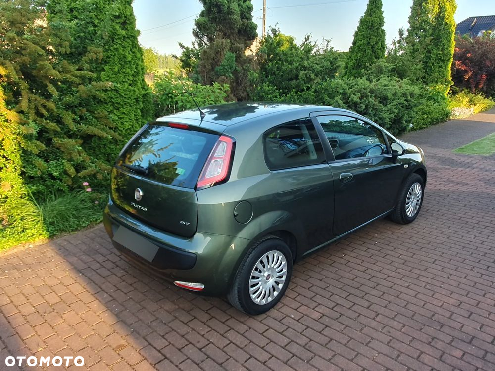 Fiat Punto Evo 1.4 8V Estiva Blue&Me Euro5 - 14