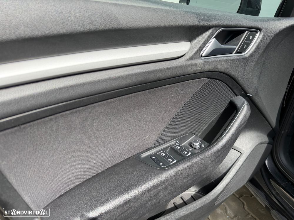 Audi A3 Sportback 1.6 TDI Attraction - 18