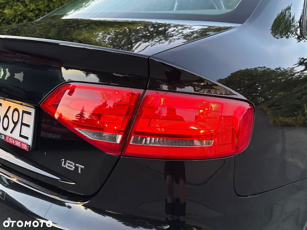 Audi A4 Limousine 1.8 TFSI Ambiente - 25