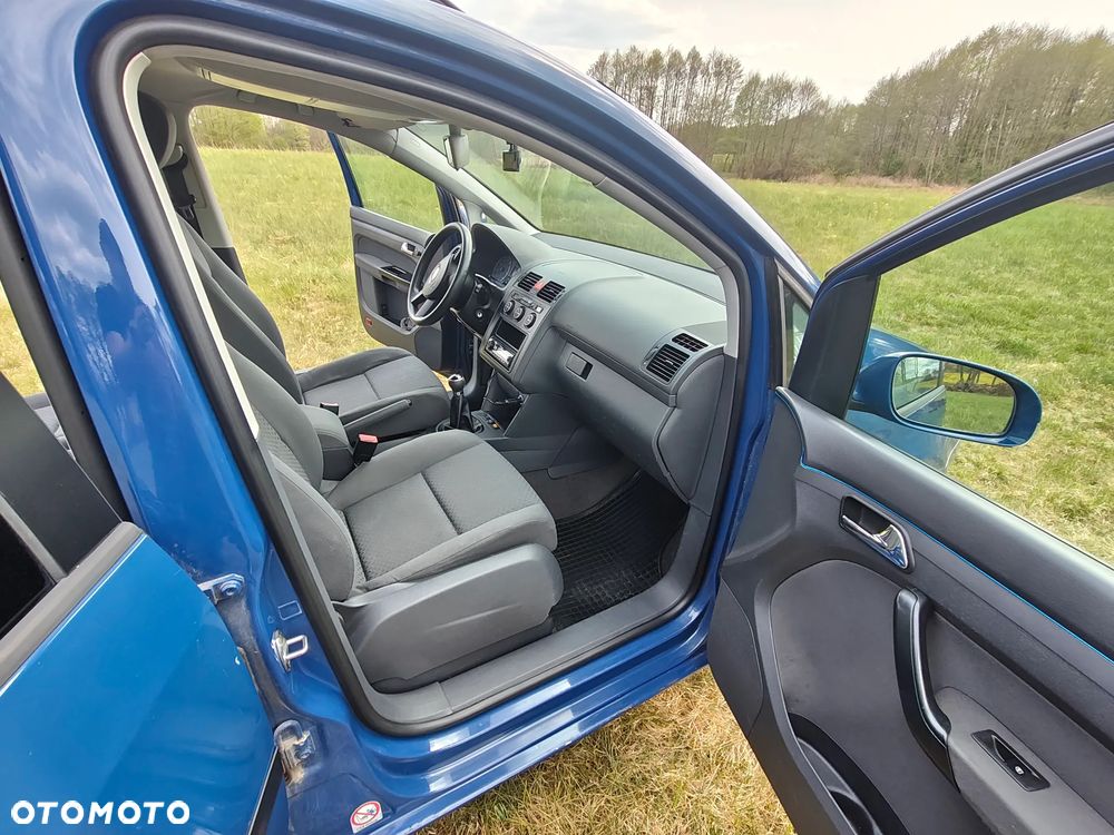 Volkswagen Touran 1.6 Basis - 12