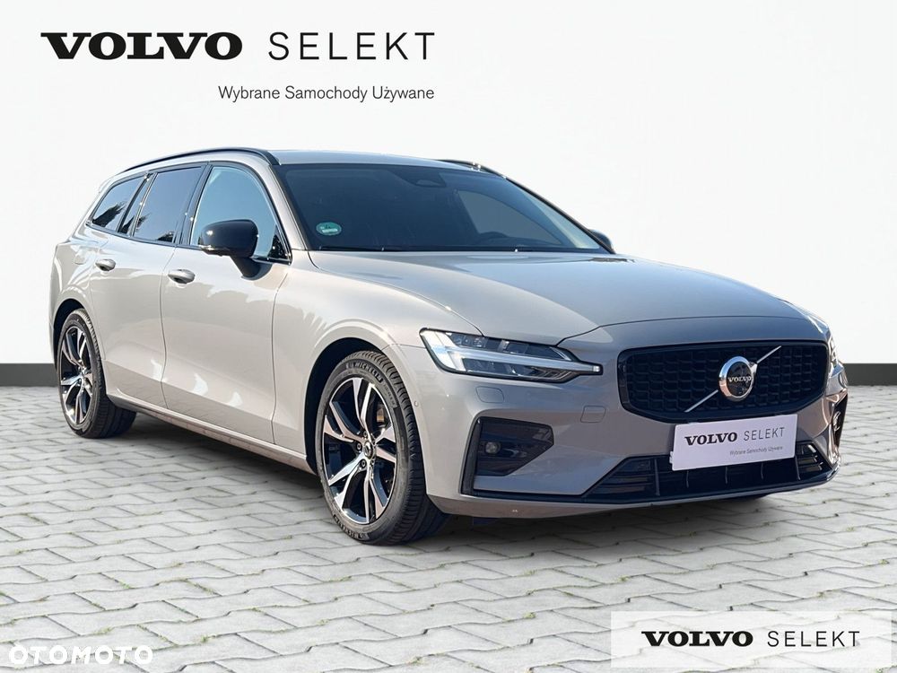 Volvo V60 B4 B Plus Dark - 4