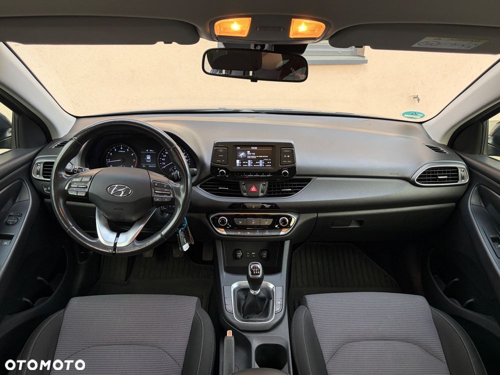Hyundai i30 1.4 Comfort - 12