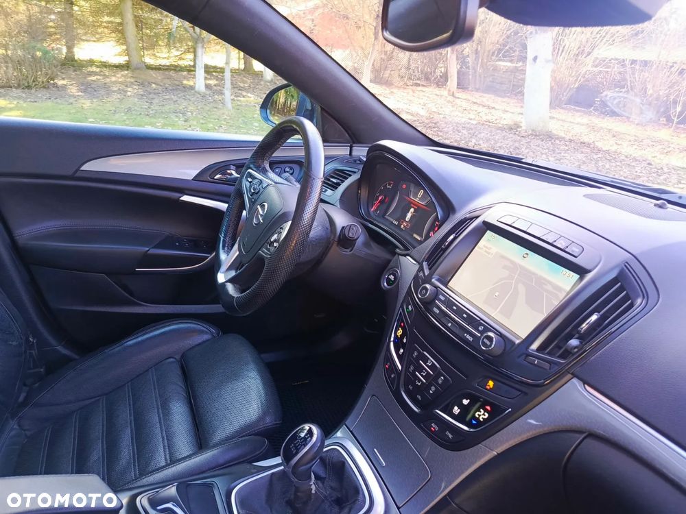 Opel Insignia - 16