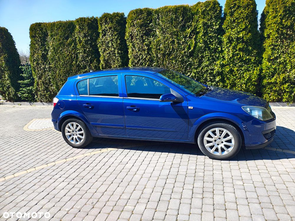 Opel Astra 1.6 - 9