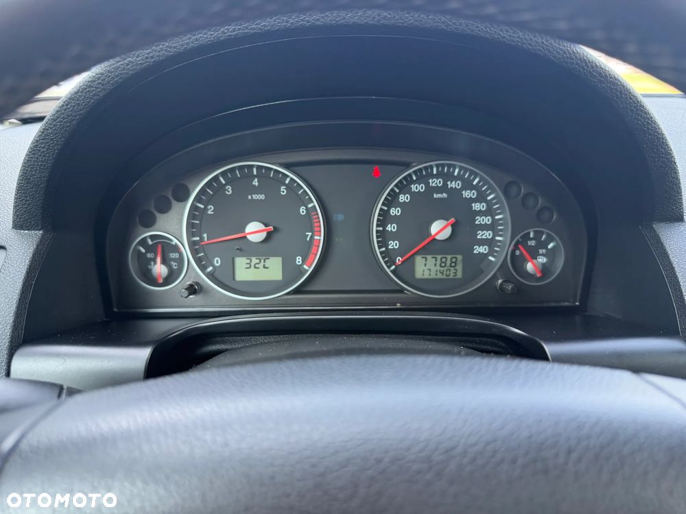 Ford Mondeo 1.8 Titanium - 20
