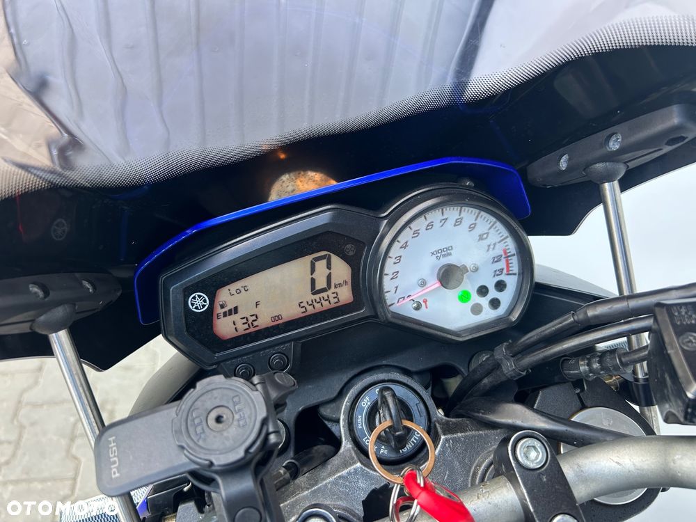 Yamaha FZ8 - 7