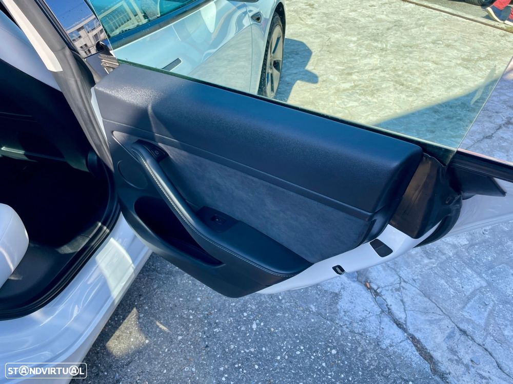 Tesla Model 3 Tração Traseira - 24