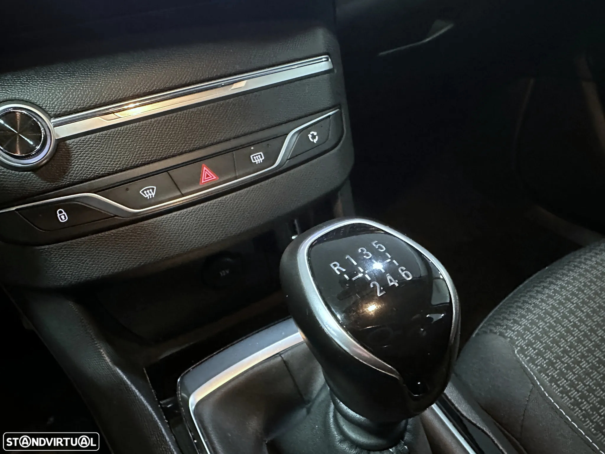 Peugeot 308 SW 1.2 PureTech Active - 29