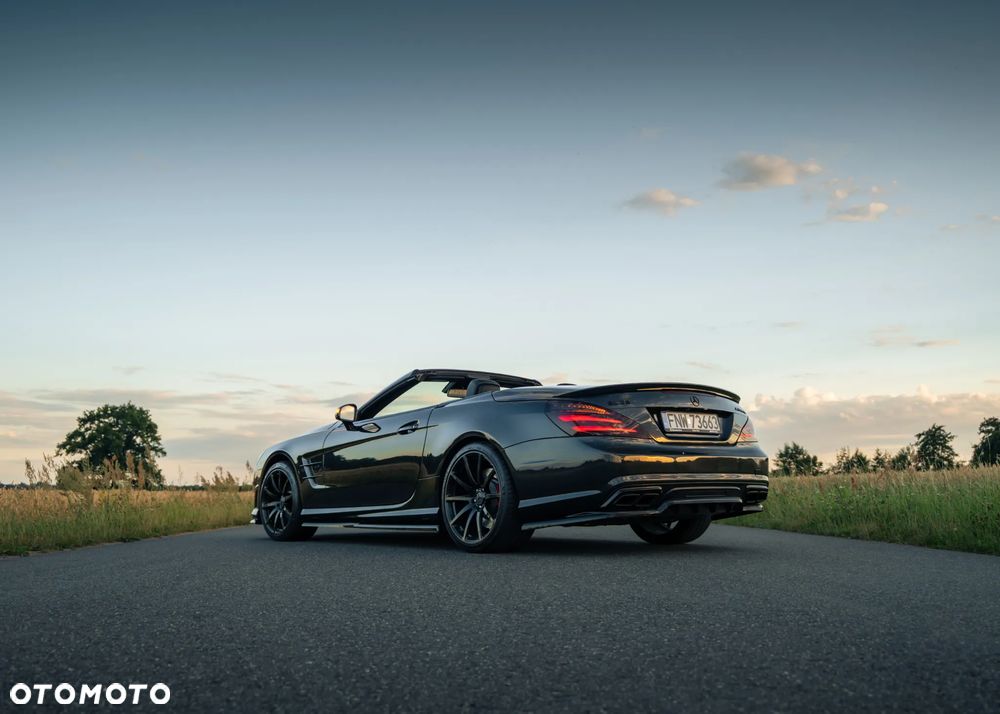 Mercedes-Benz SL 63 AMG - 15