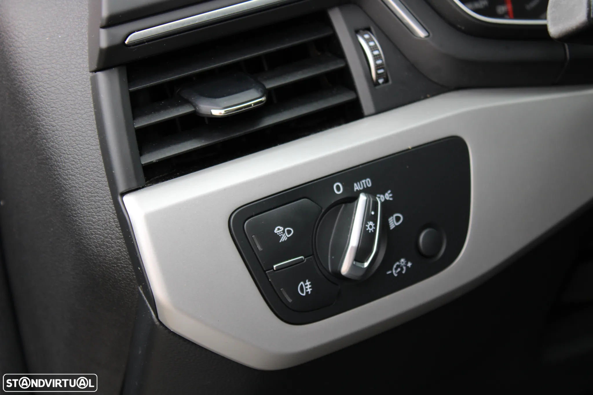 Audi A4 35 TDI S tronic - 17