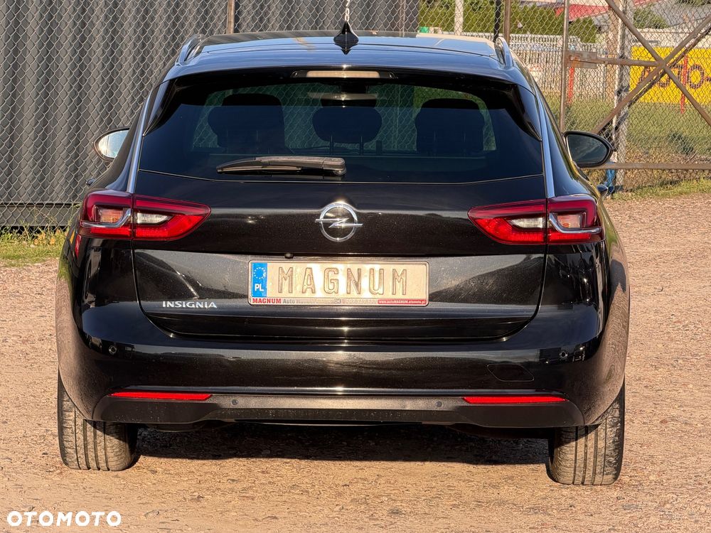 Opel Insignia - 32