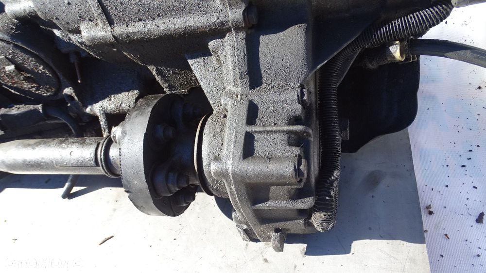 SKRZYNIA BIEGÓW 4MATIC 722.3 REDUKTOR 1242800301 MEDCEDES-BENZ W124 - 2