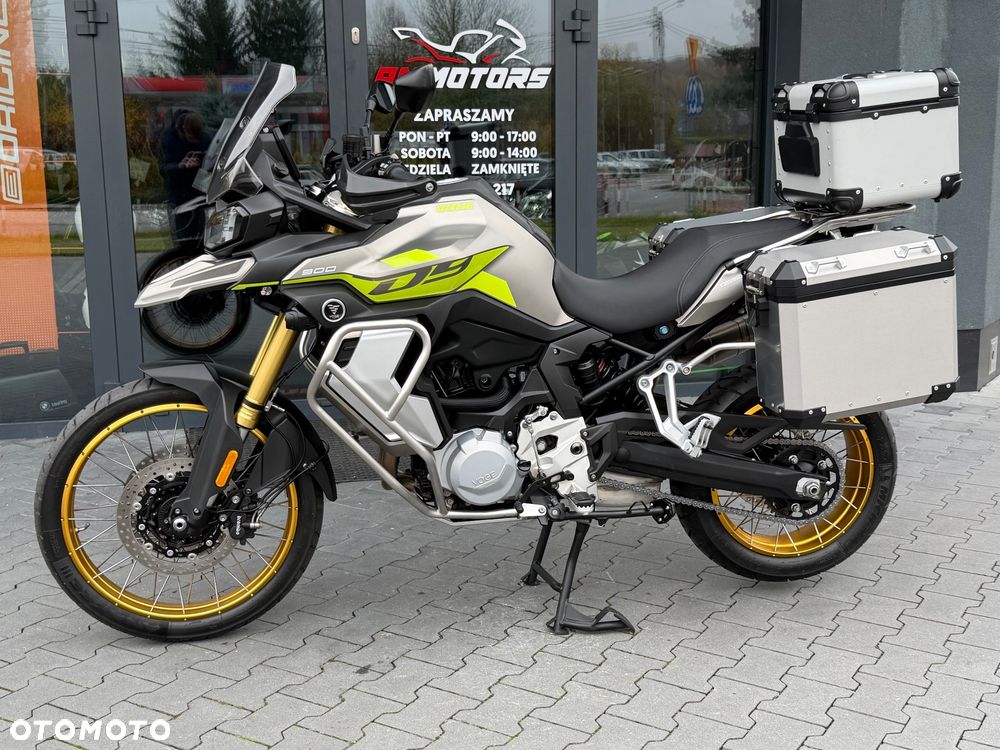 VOGE 900DSX - 28