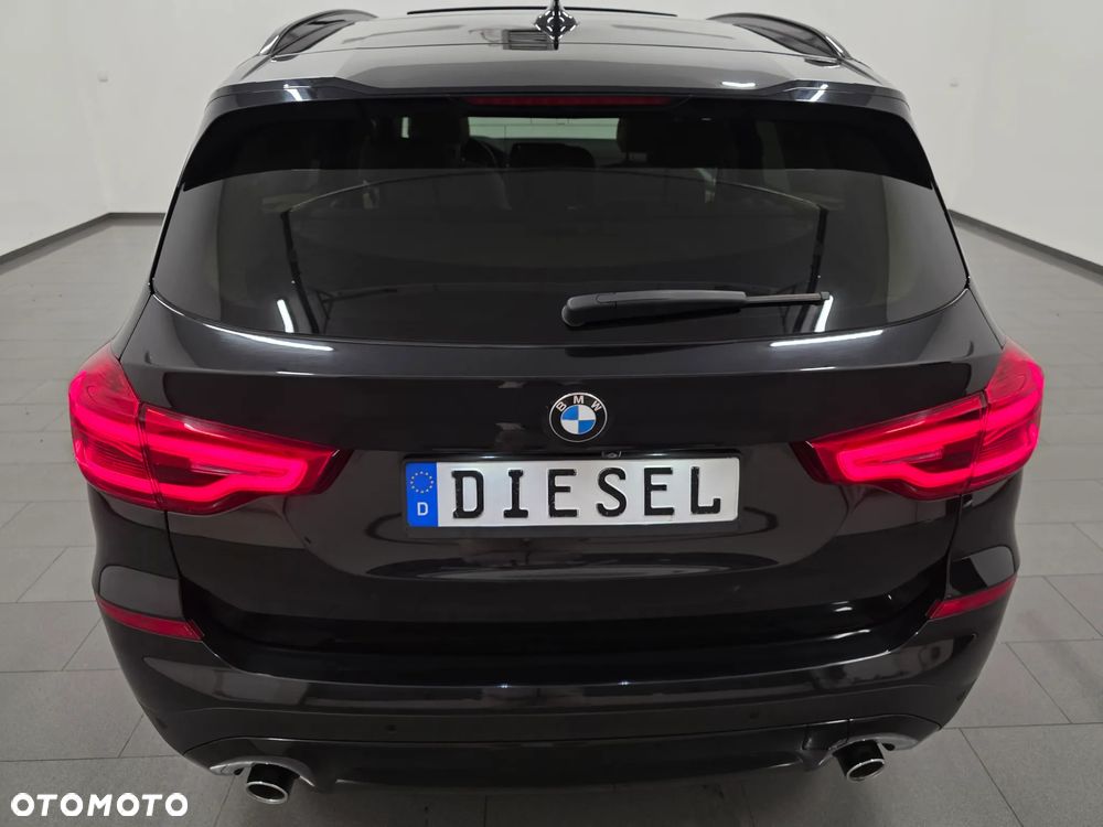 BMW X3 sDrive18d xLine sport - 36