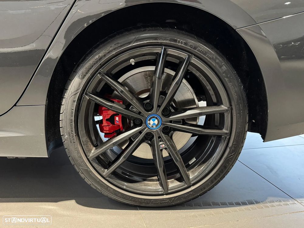 BMW 320 e Pack M Auto - 18
