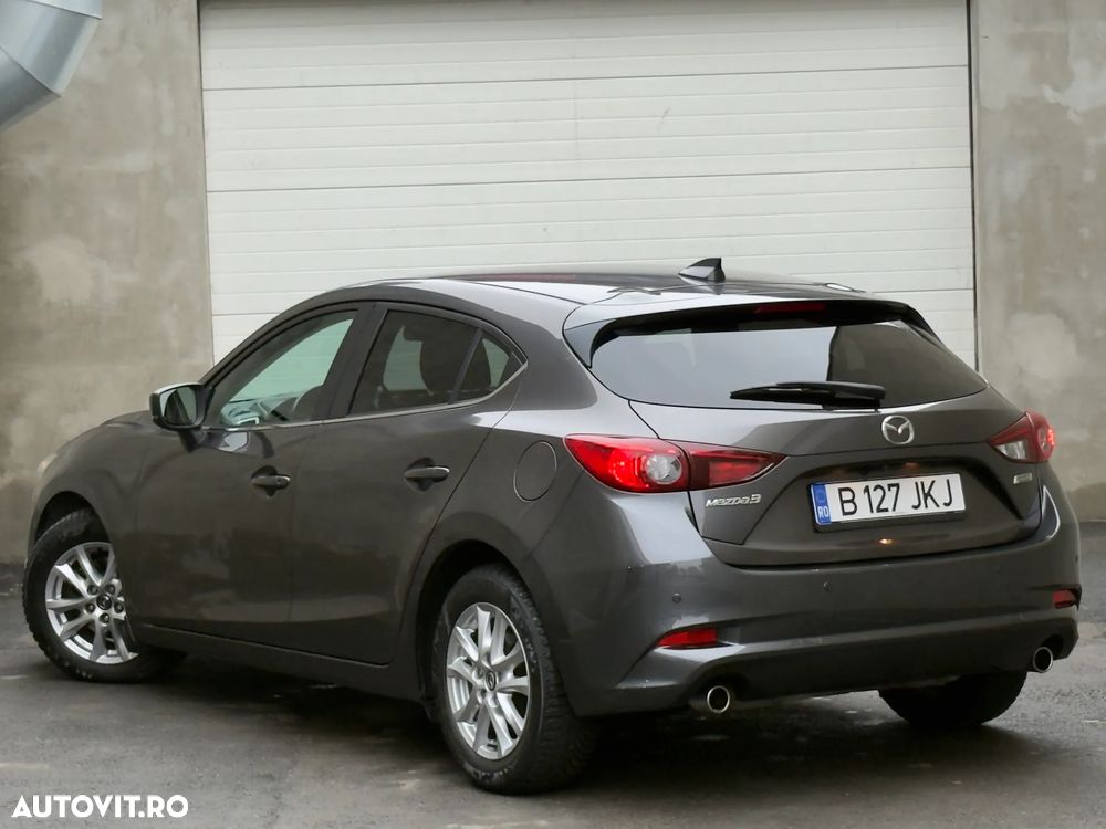 Mazda 3 - 3
