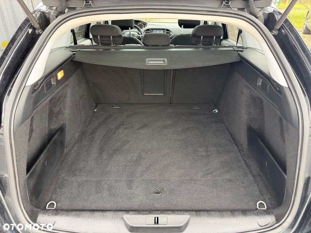 Peugeot 308 - 33